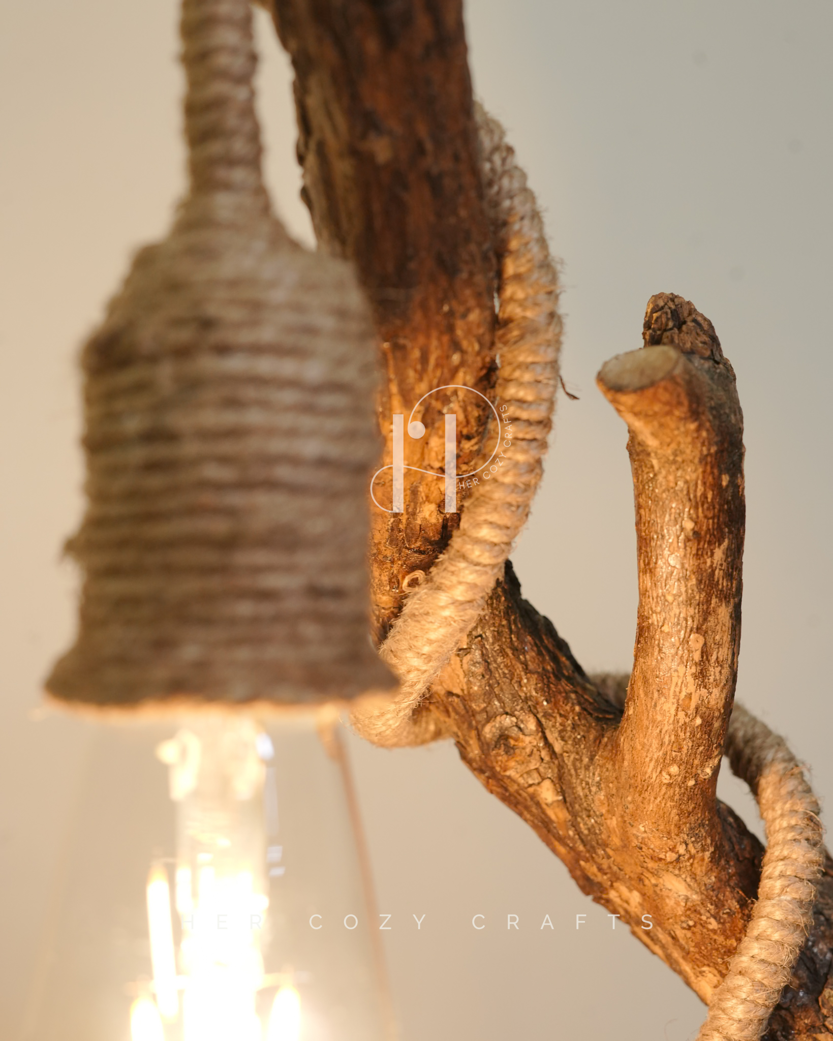 Cottage Line Lamp - Driftwood table lamp with tiny clothesline and hut - Image 5