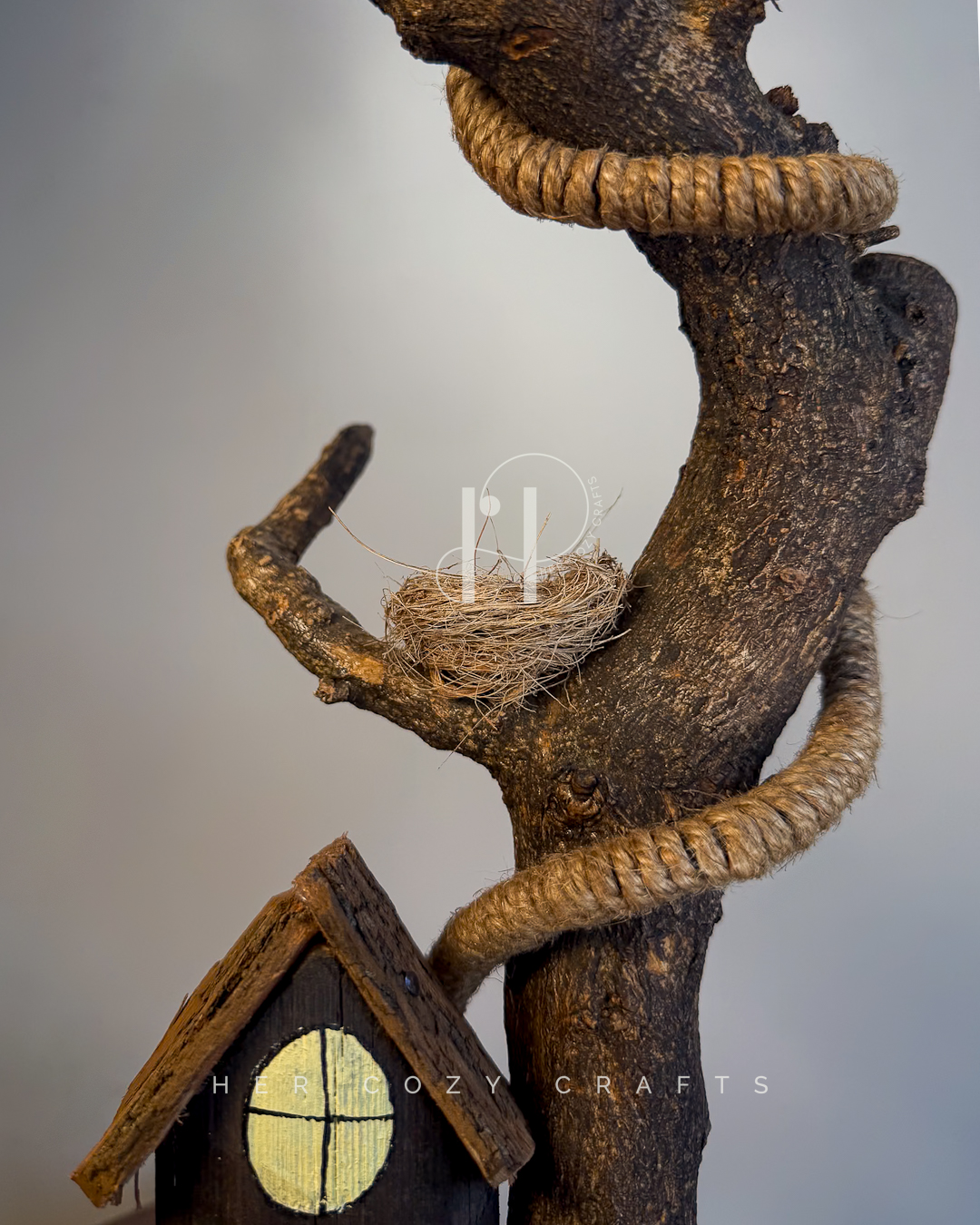 Z Curve Lamp — Angled branch with lantern and neat fence yard - Image 4